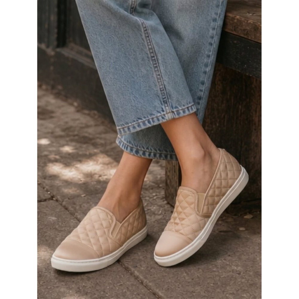 Steve Madden Zaander Size 9 Tan Quilted Sneakers with Elastic Panels
